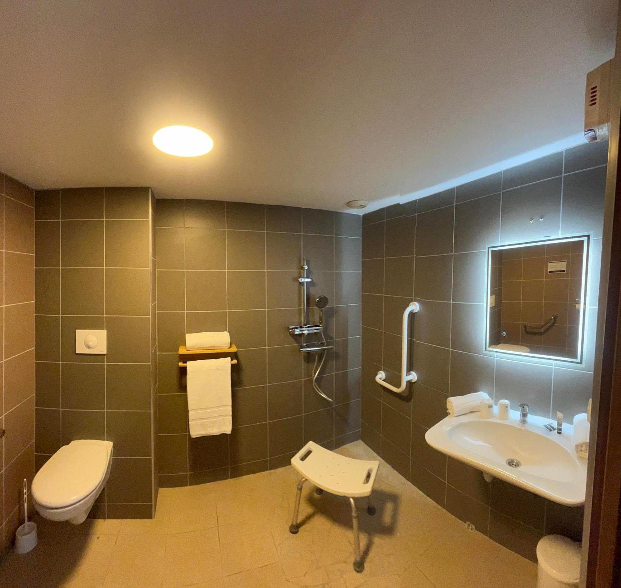 Au Petit Quinquin Otel Céaux Dış mekan fotoğraf